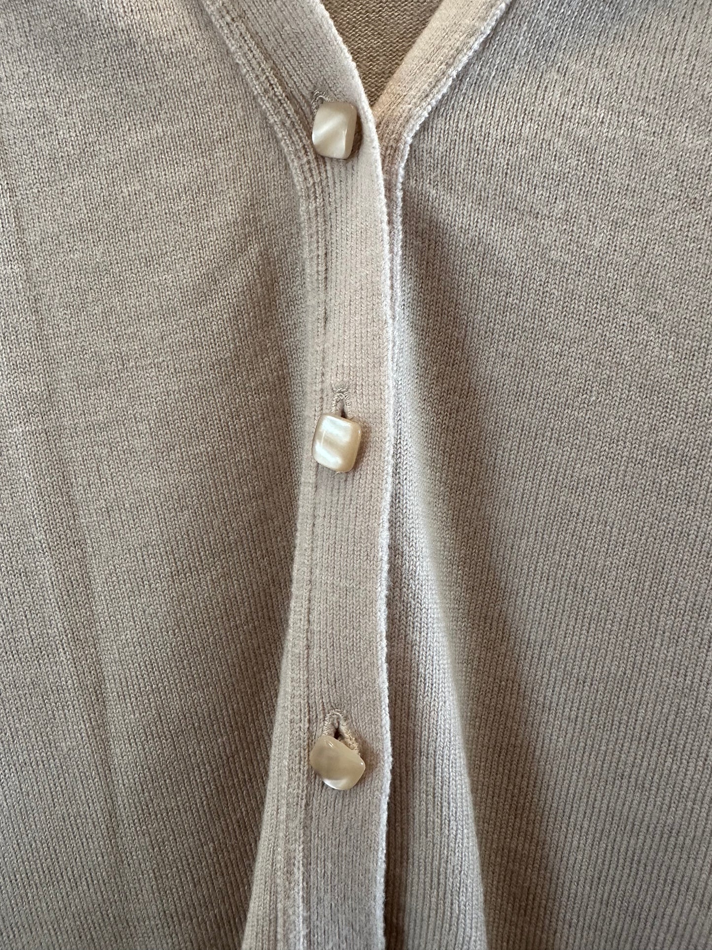 Cream lambs wool cardigan (medium)