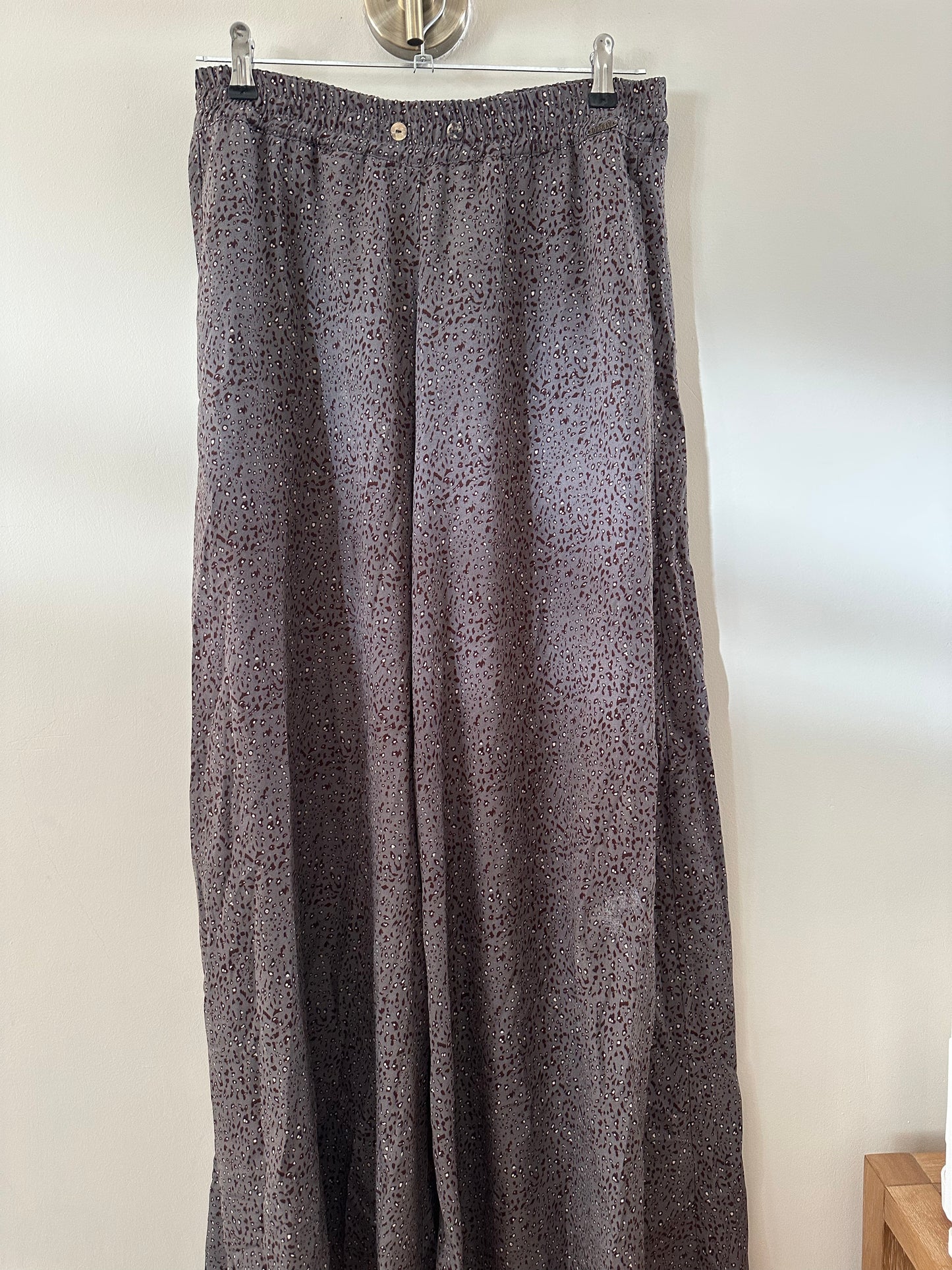 Desray grey animal print pants (size 36)