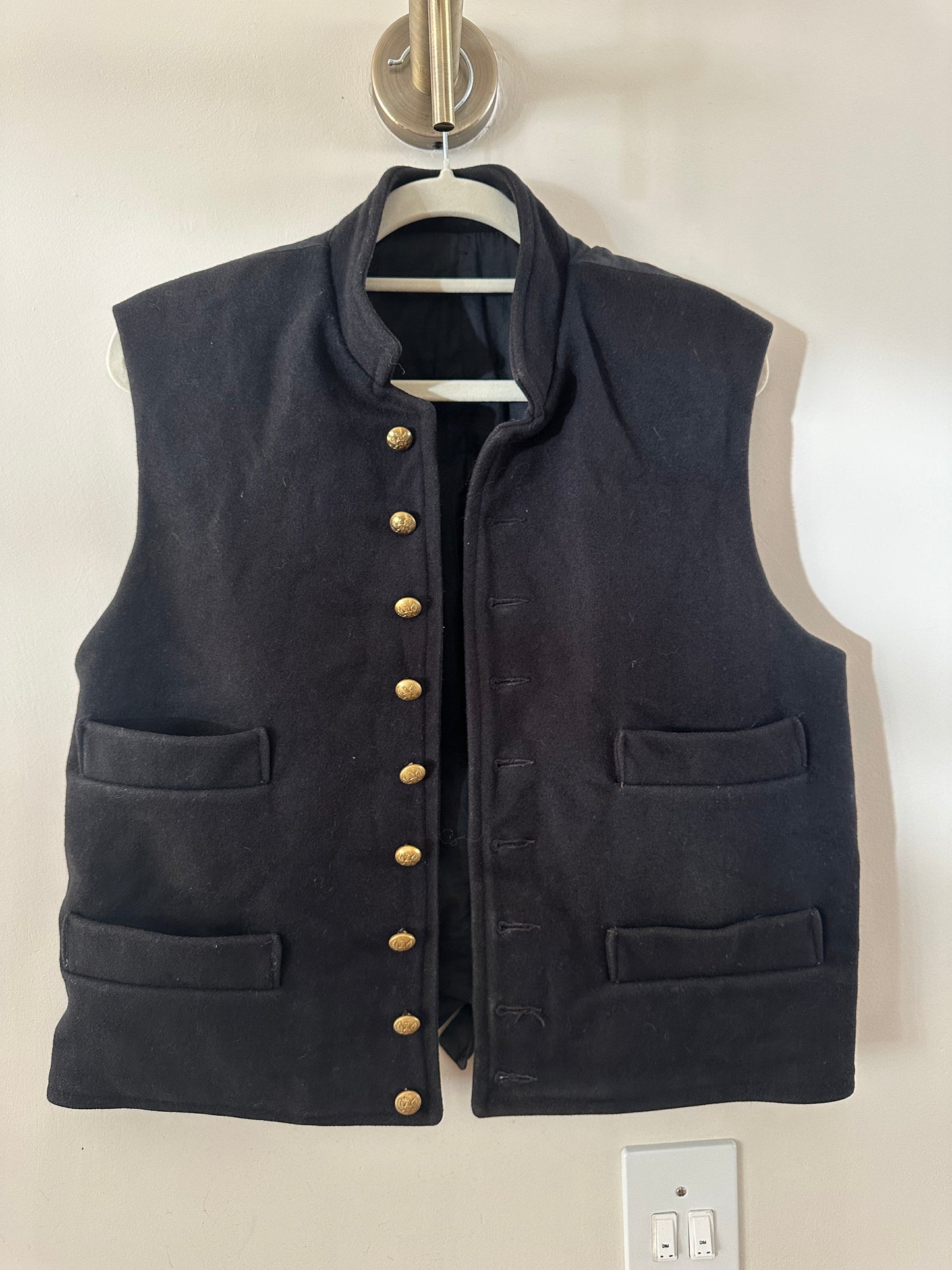 Black waistcoat with gold buttons (medium)