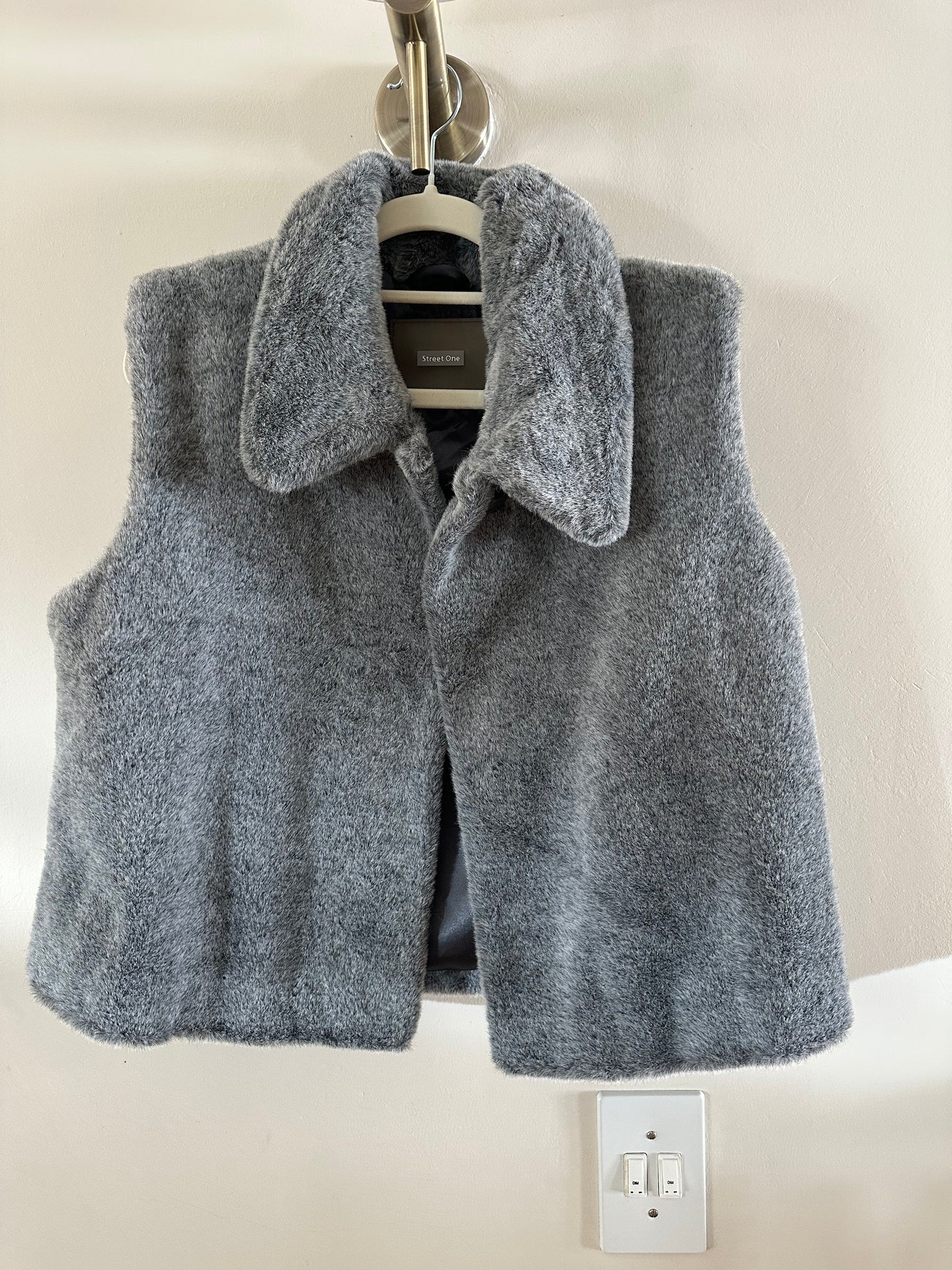 Grey faux fur sleeveless jacket (medium)