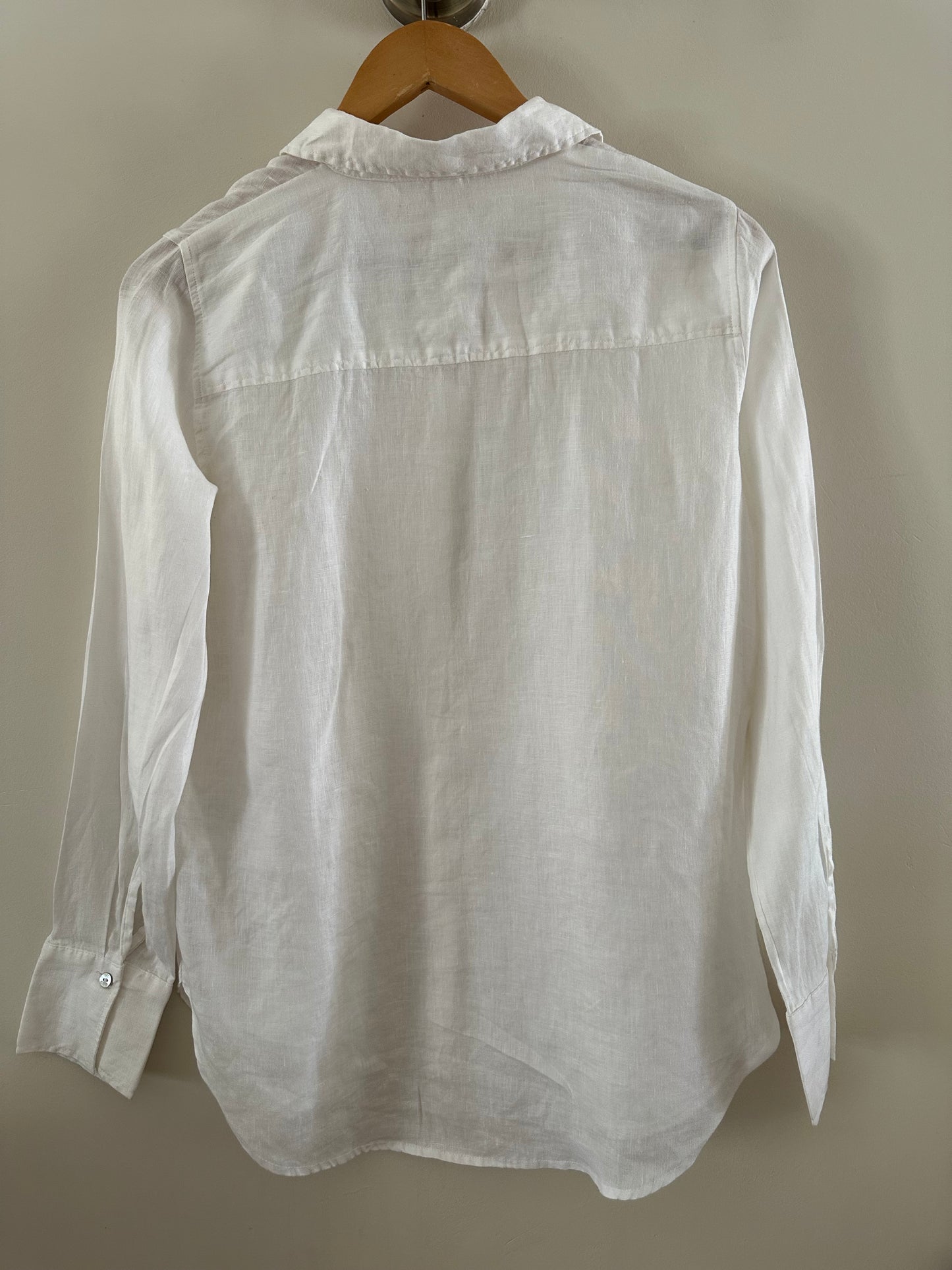 White linen H&M button up top (size 6)