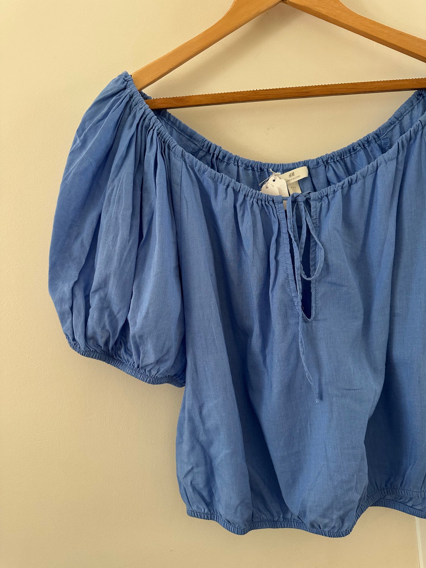 H&M linen blend blue top (small)