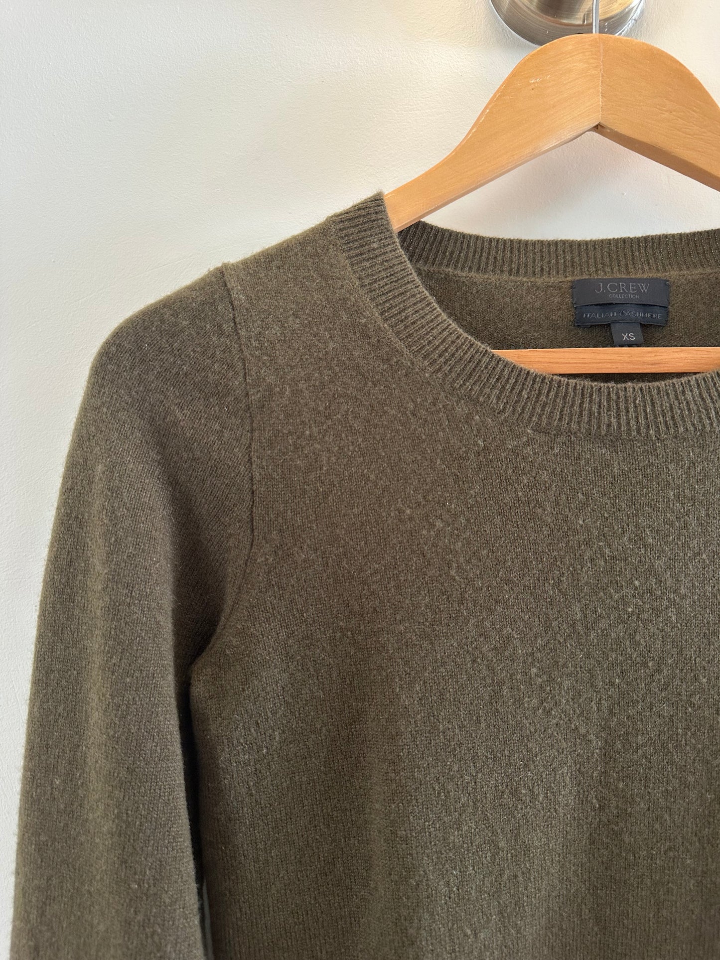 Cashmere khaki crew neck jersey (XS)