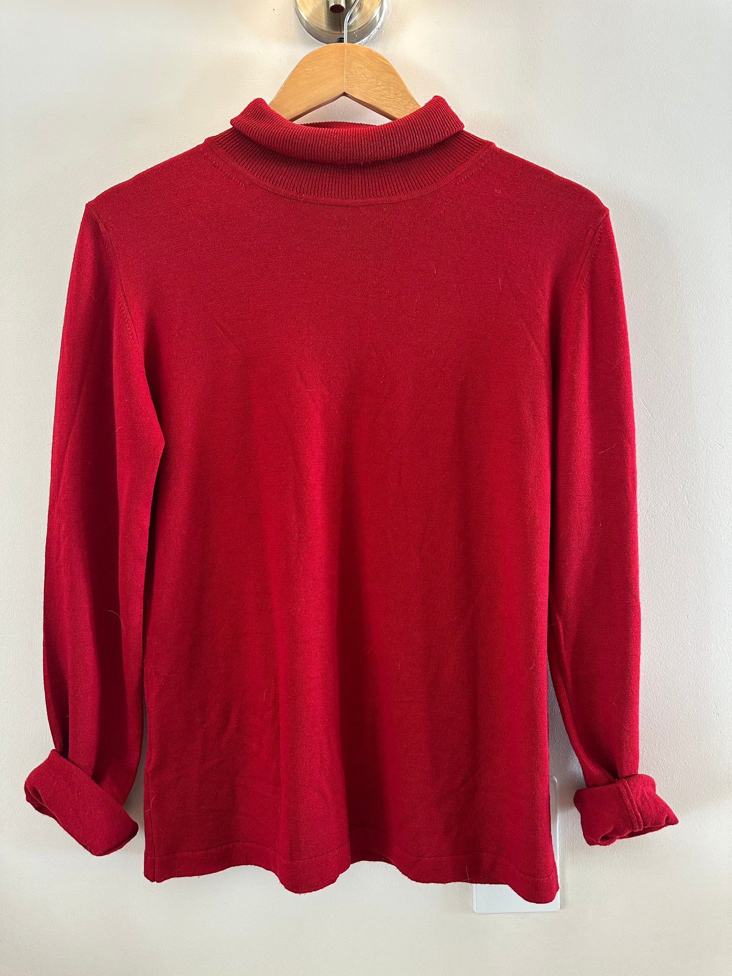 Red merino wool turtle neck jersey (small)